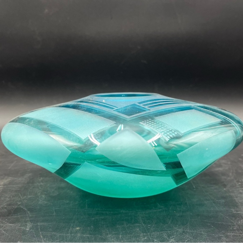 Vintage Jim and Carrie Grant Celestial Green Vase - Picture 4 of 8